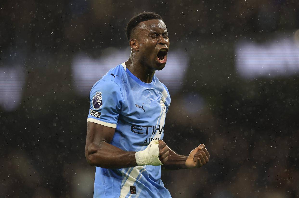 足总杯｜纽卡斯尔对阵曼城，赛季第五次交锋，曼城面临四线作战，喜鹊能否主场逆袭？